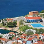 Four-bedroom In * Šibenik