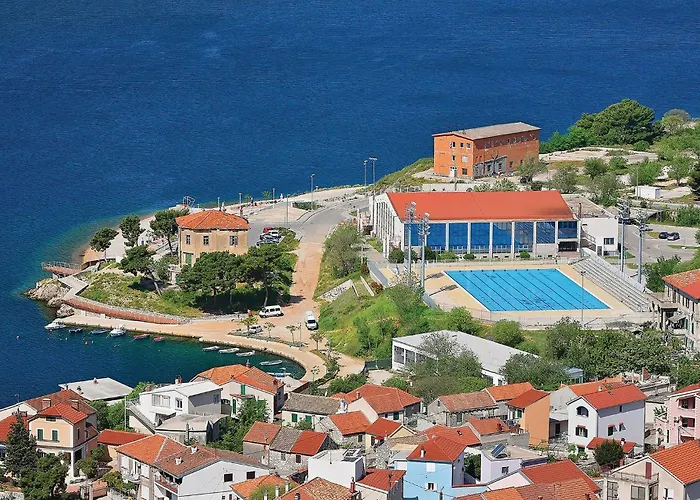 Four-bedroom In * Szybenik