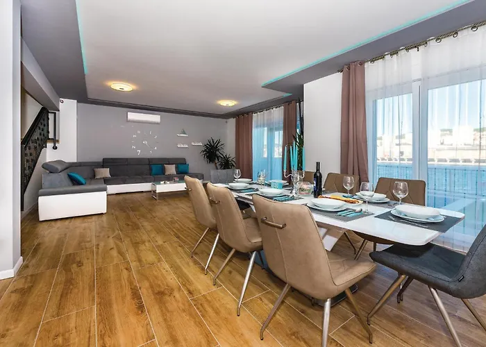 Four-bedroom In * Sibenik