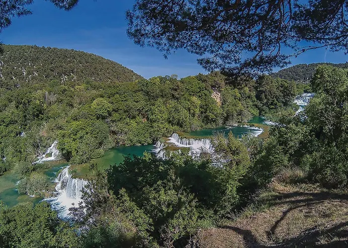 Four-bedroom In Dom wakacyjny Szybenik